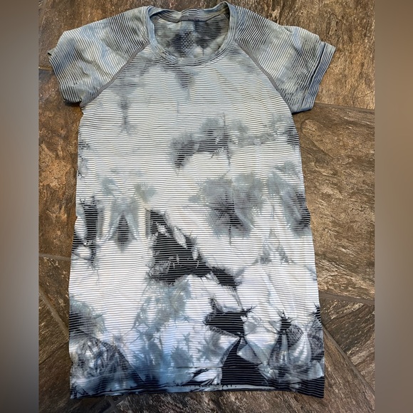 Tie dye swiftly tech tee - Picture 2 of 4